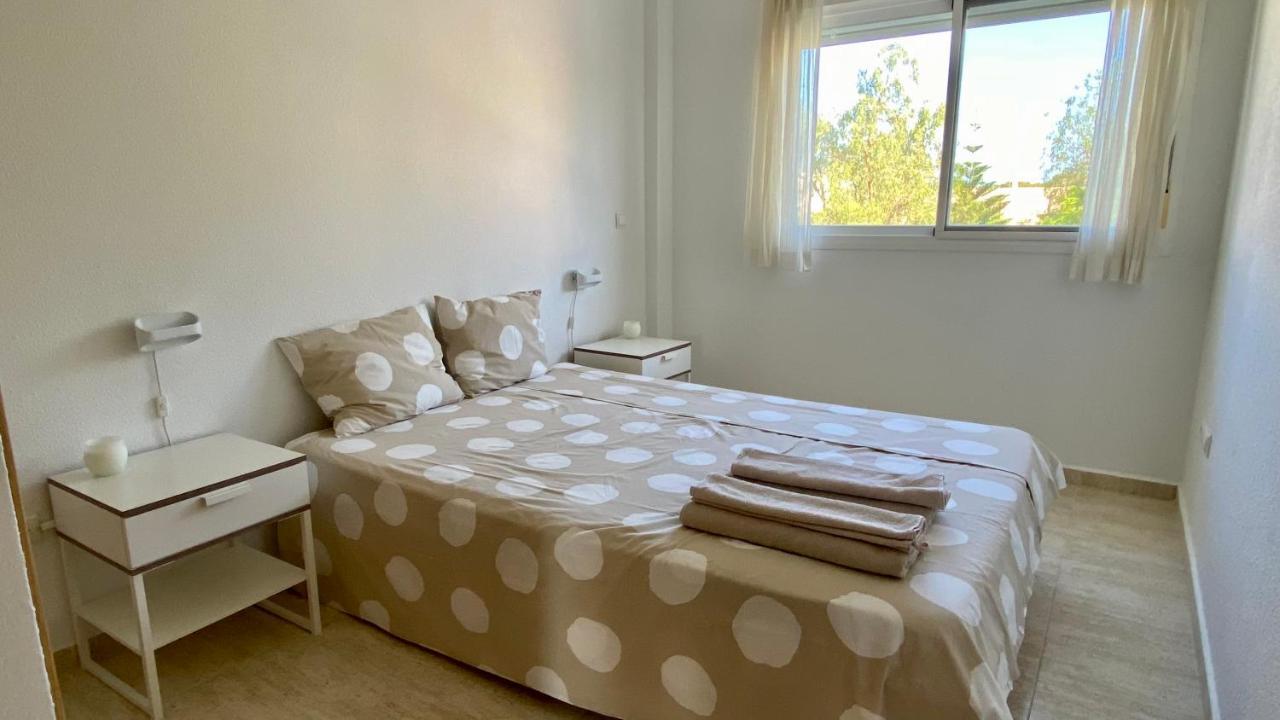 شقة Bungalow Playa إل كامبيلو المظهر الخارجي الصورة