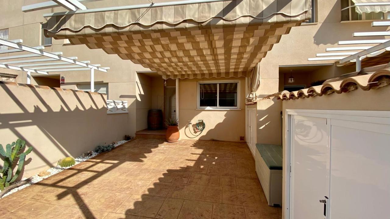 شقة Bungalow Playa إل كامبيلو المظهر الخارجي الصورة